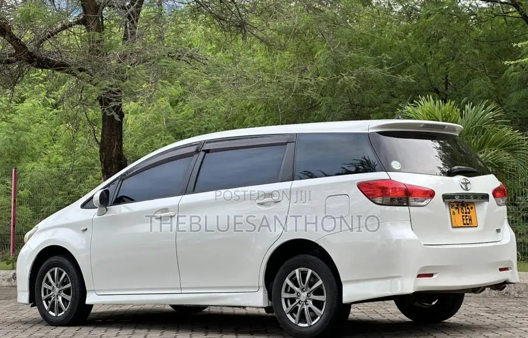 Toyota Wish 2009 White
