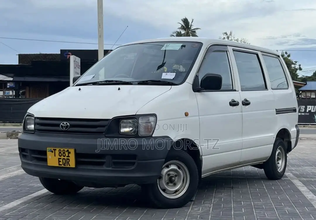 Toyota TownAce Noah 1998 White