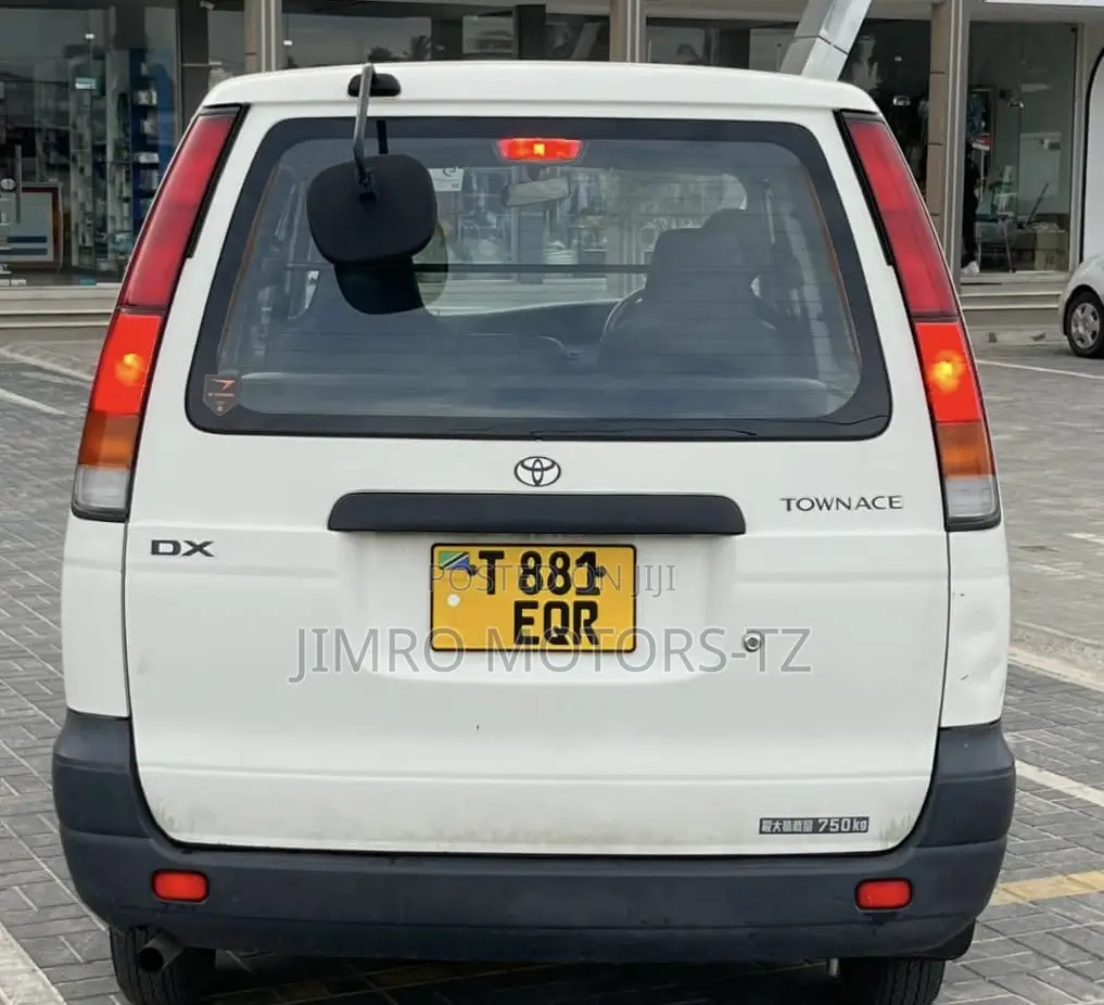 Toyota TownAce Noah 1998 White