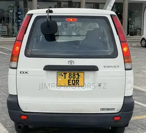 Toyota TownAce Noah 1998 White