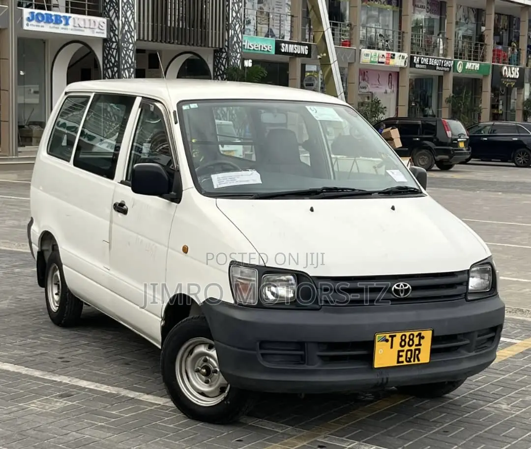 Toyota TownAce Noah 1998 White