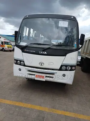 New Tata Starbus Ultra Skool 2025 White