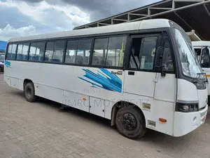 New Tata Starbus Ultra Skool 2025 White