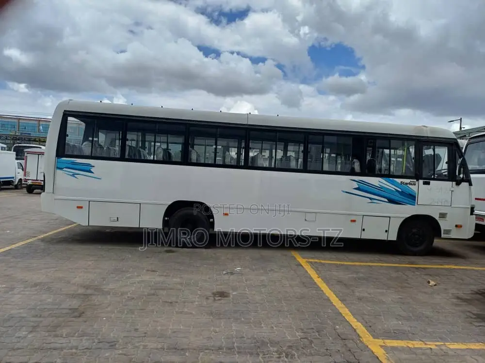 New Tata Starbus Ultra Skool 2025 White