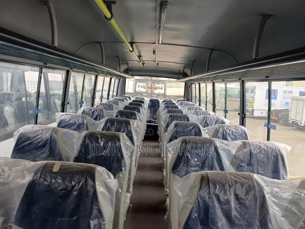 New Tata Starbus Ultra Skool 2025 White