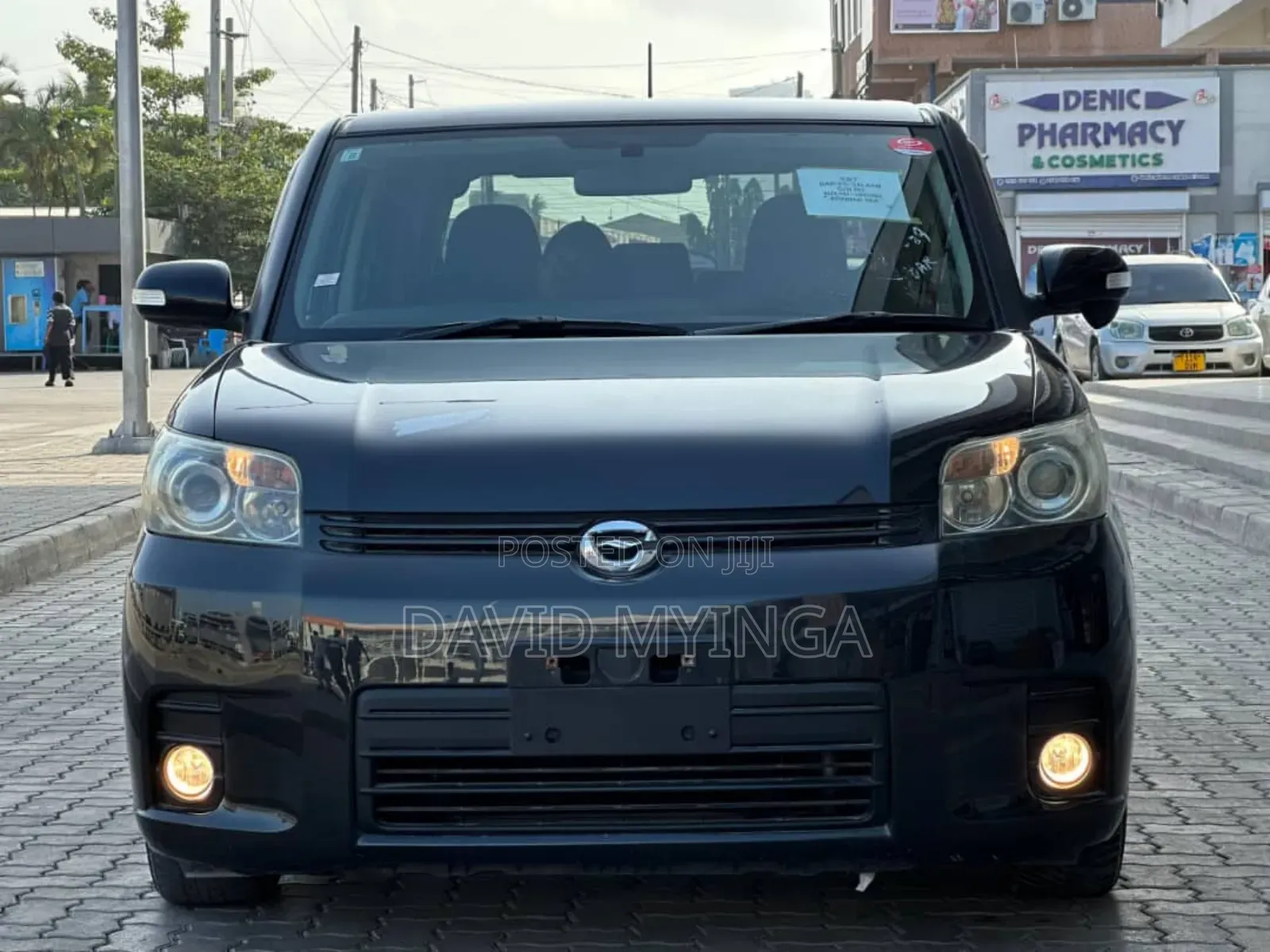 Toyota Corolla Rumion 2010 Black