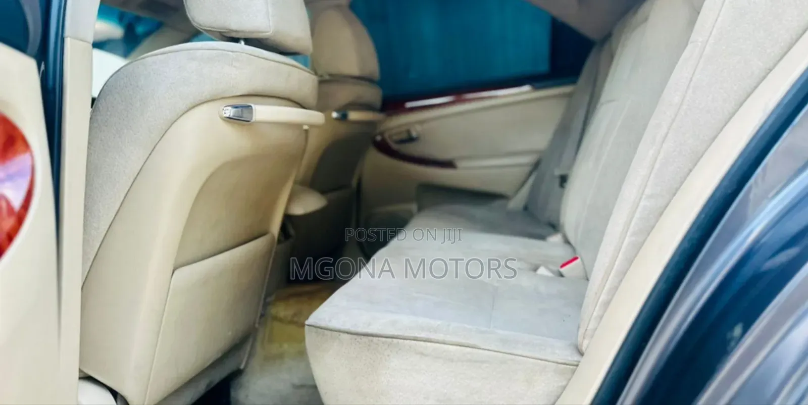 Toyota Crown Royale 2005 Gray