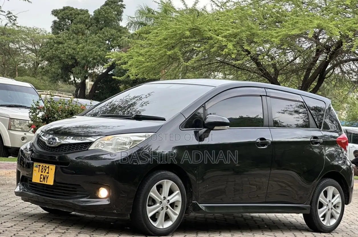 Subaru Trezia 2011 Black