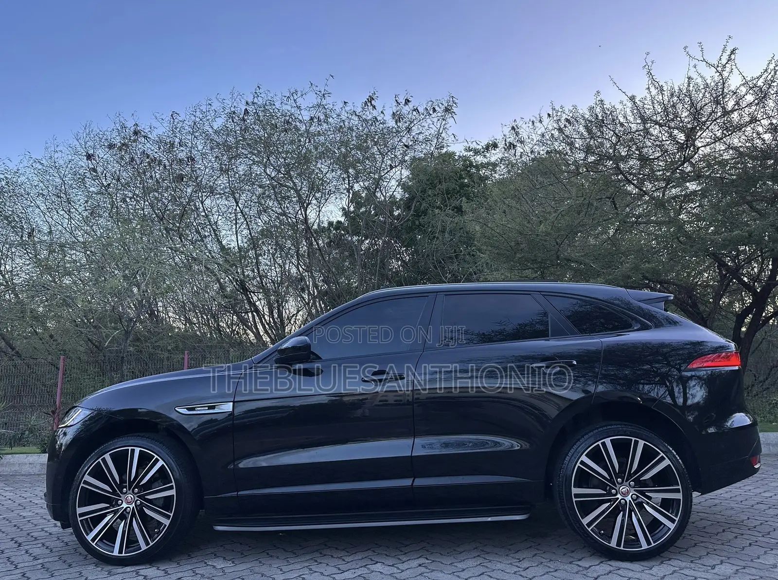 Jaguar F-Pace 2017 Black