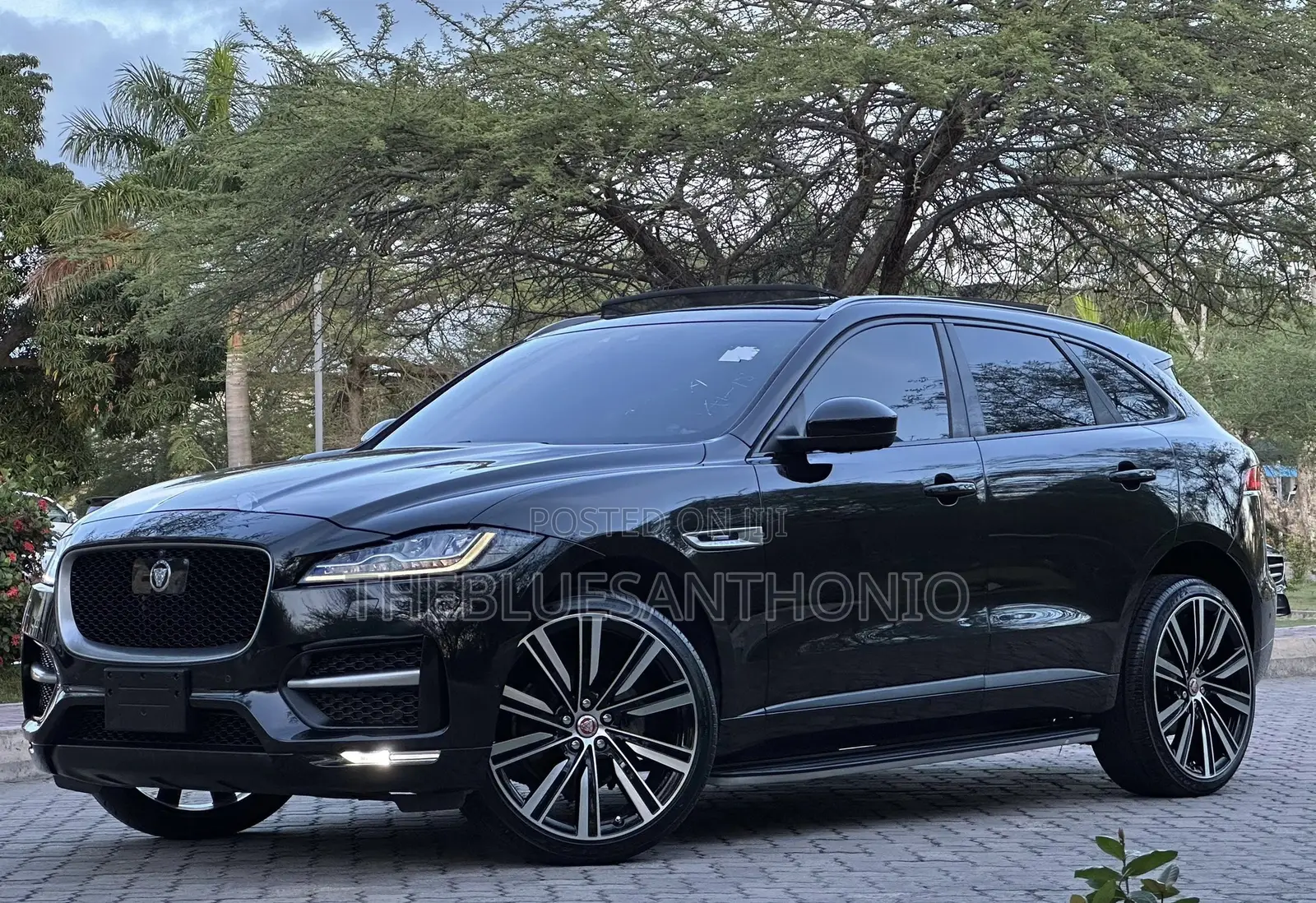 Jaguar F-Pace 2017 Black