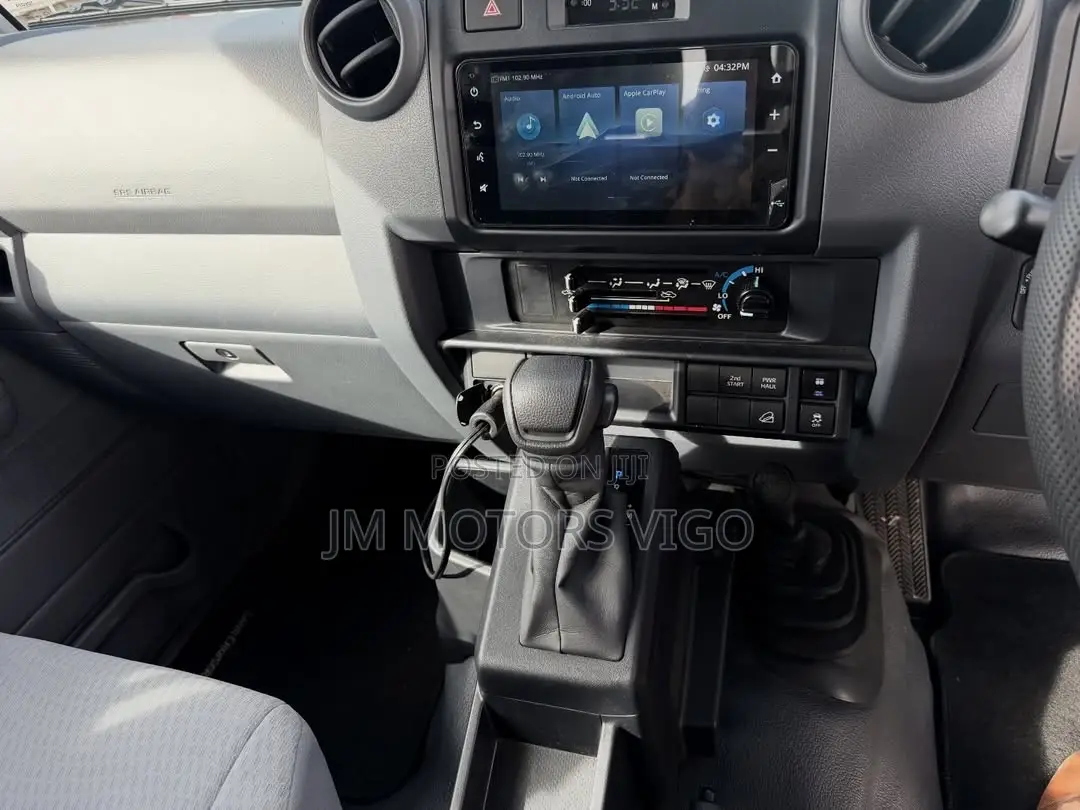 Toyota Land Cruiser 2026 White