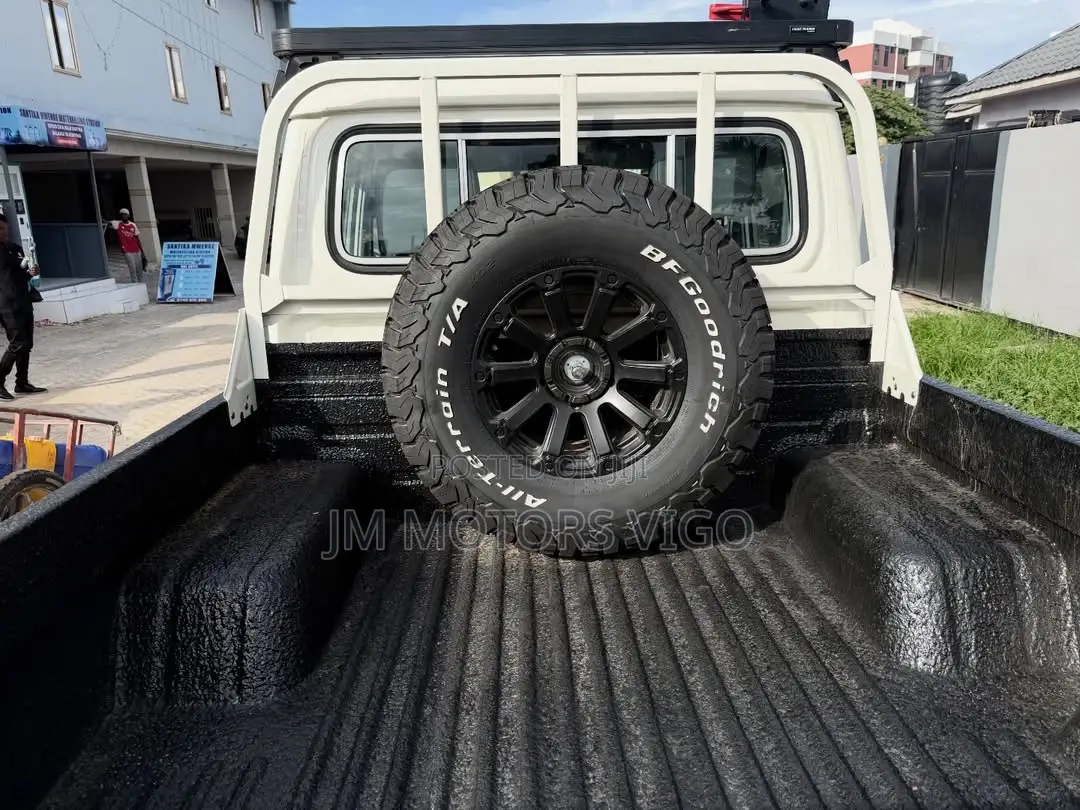 Toyota Land Cruiser 2026 White