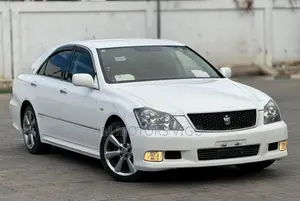 Toyota Crown 2006 Pearl