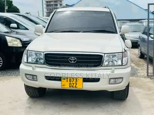 Toyota Land Cruiser 2007 White