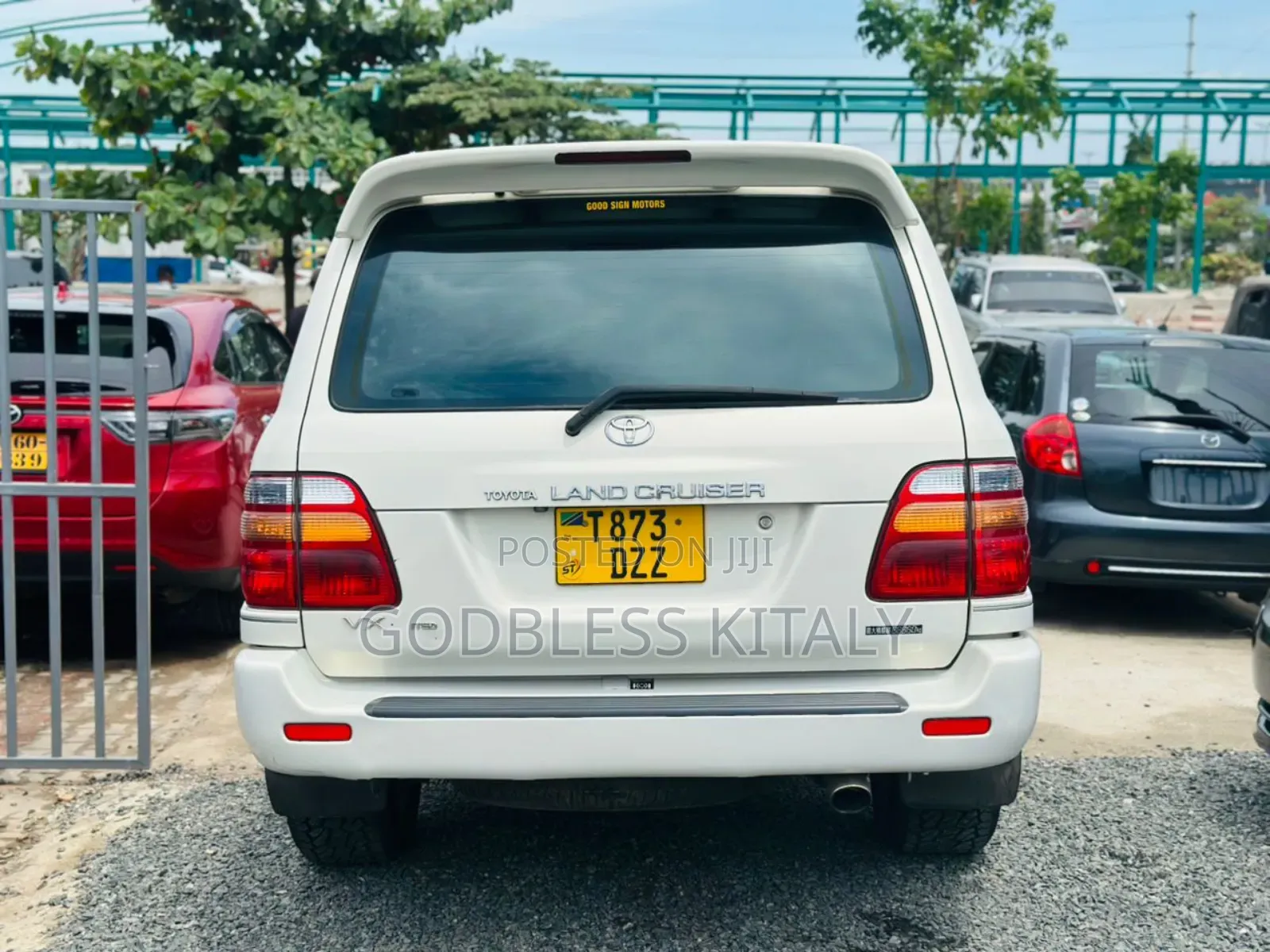Toyota Land Cruiser 2007 White
