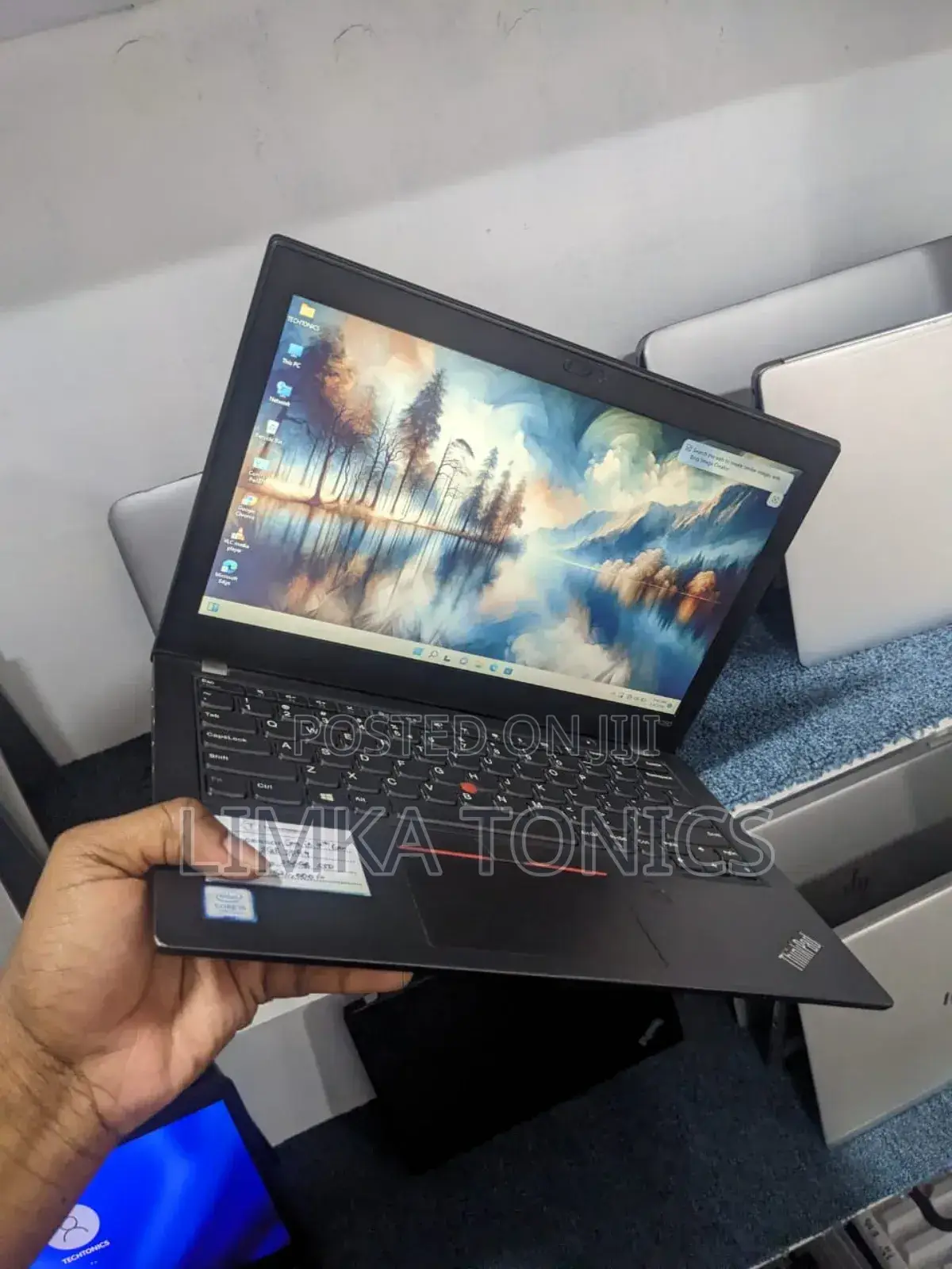 New Laptop Lenovo ThinkPad X280 8GB Intel Core i5 SSD 256GB