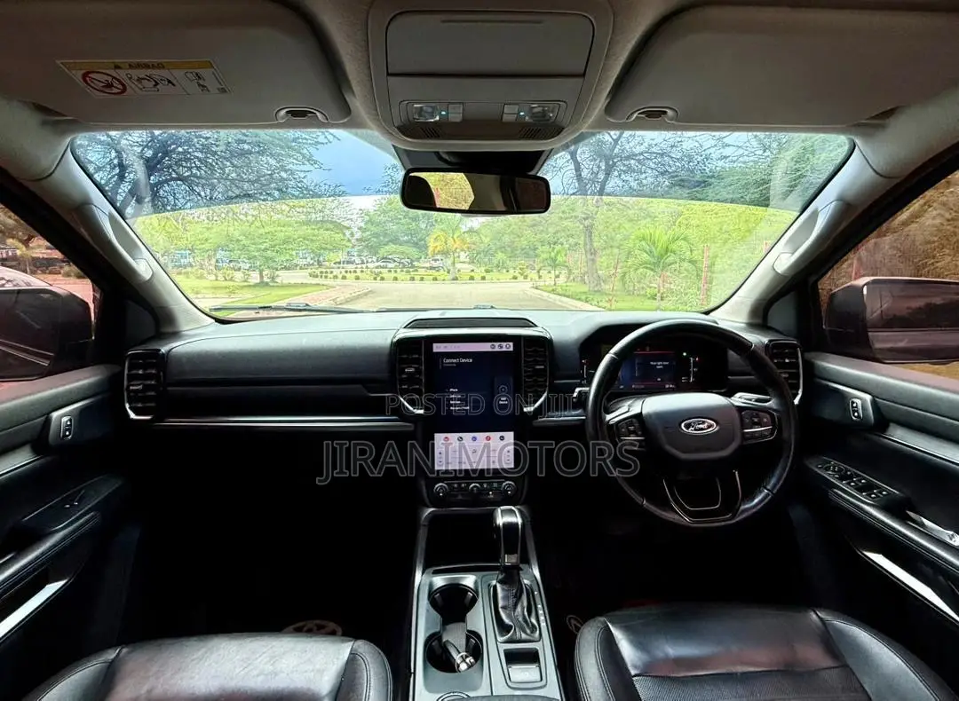 Ford Everest 2021 Black