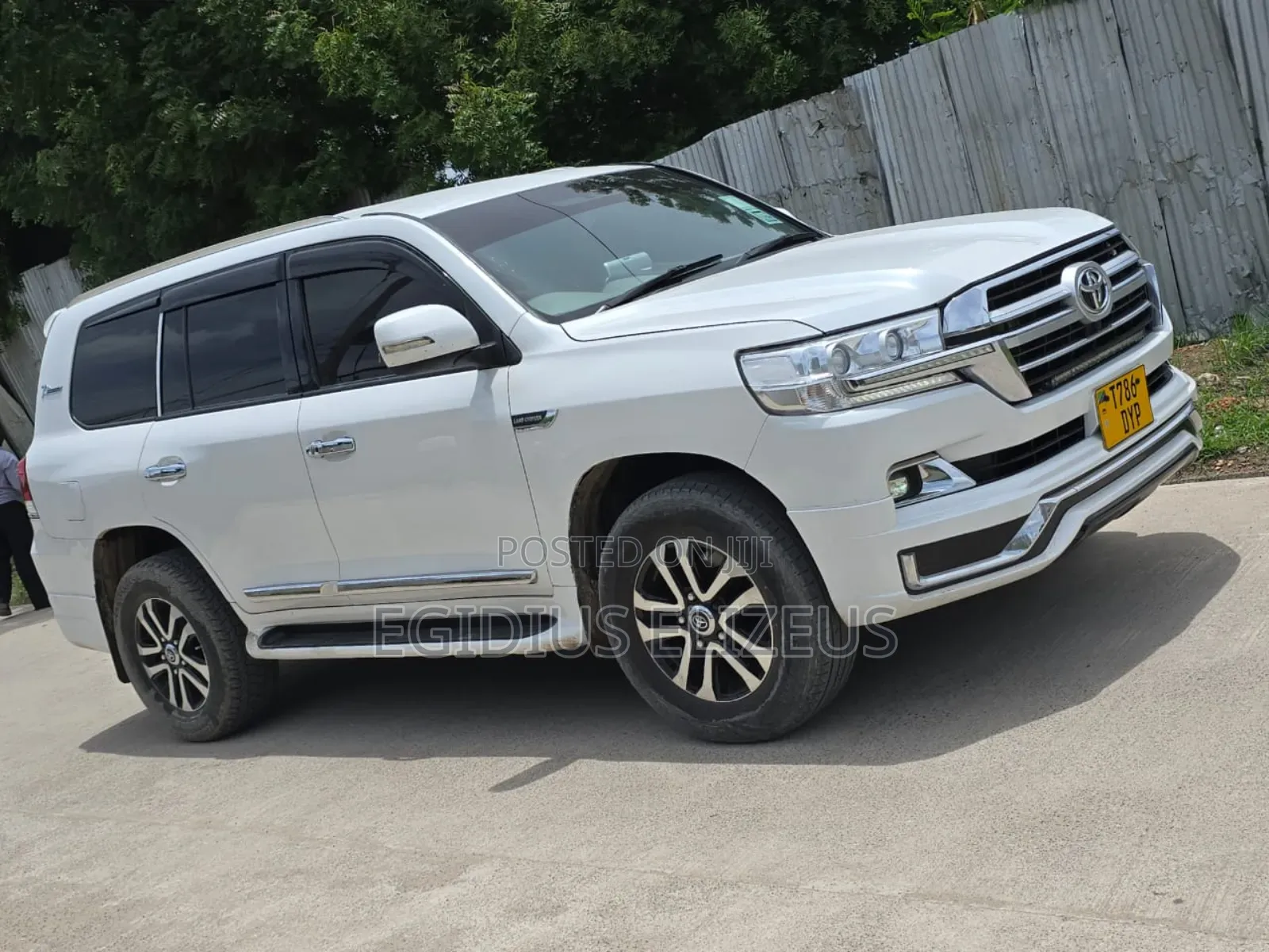 Toyota Land Cruiser 2014 White