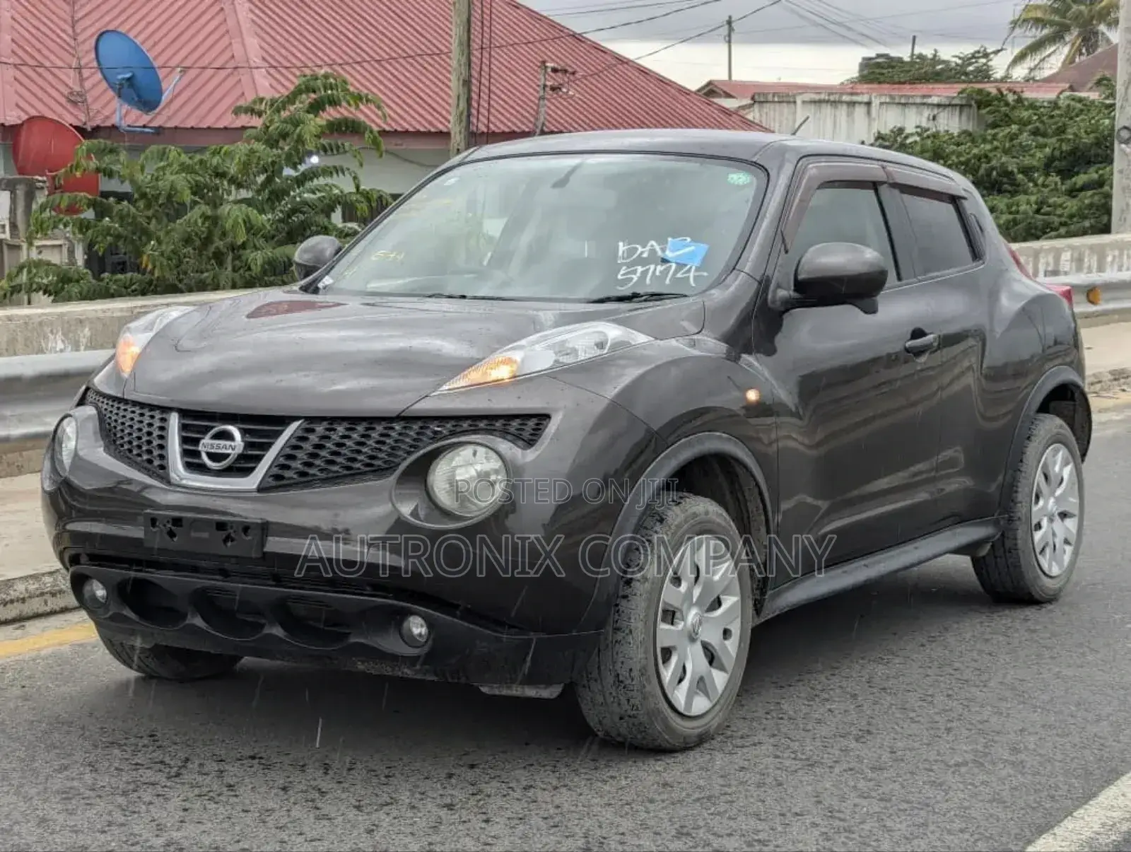 Nissan Juke SV AWD 2011 Gray