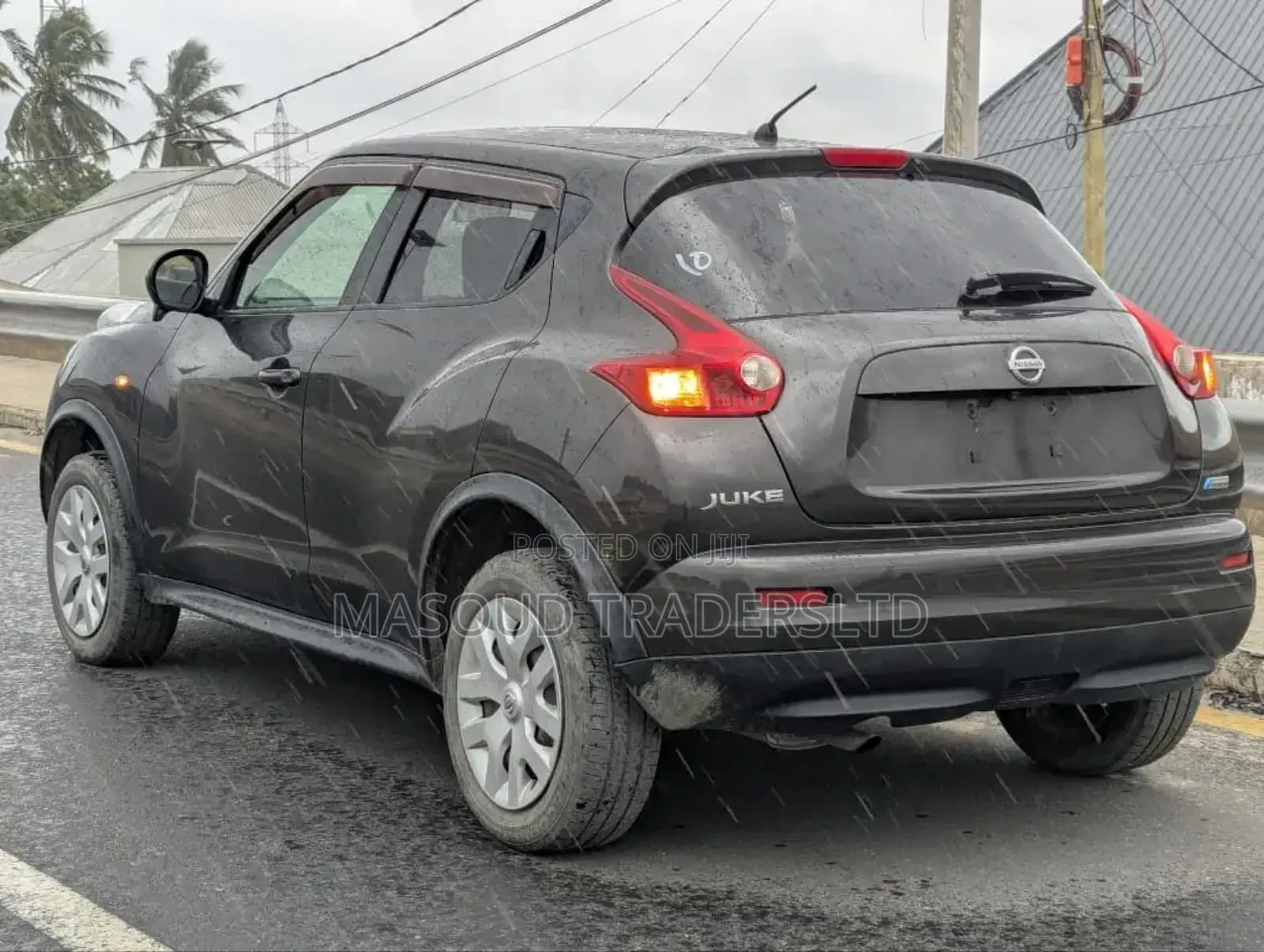 Nissan Juke SV AWD 2011 Gray