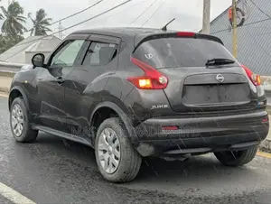 Nissan Juke SV AWD 2011 Gray