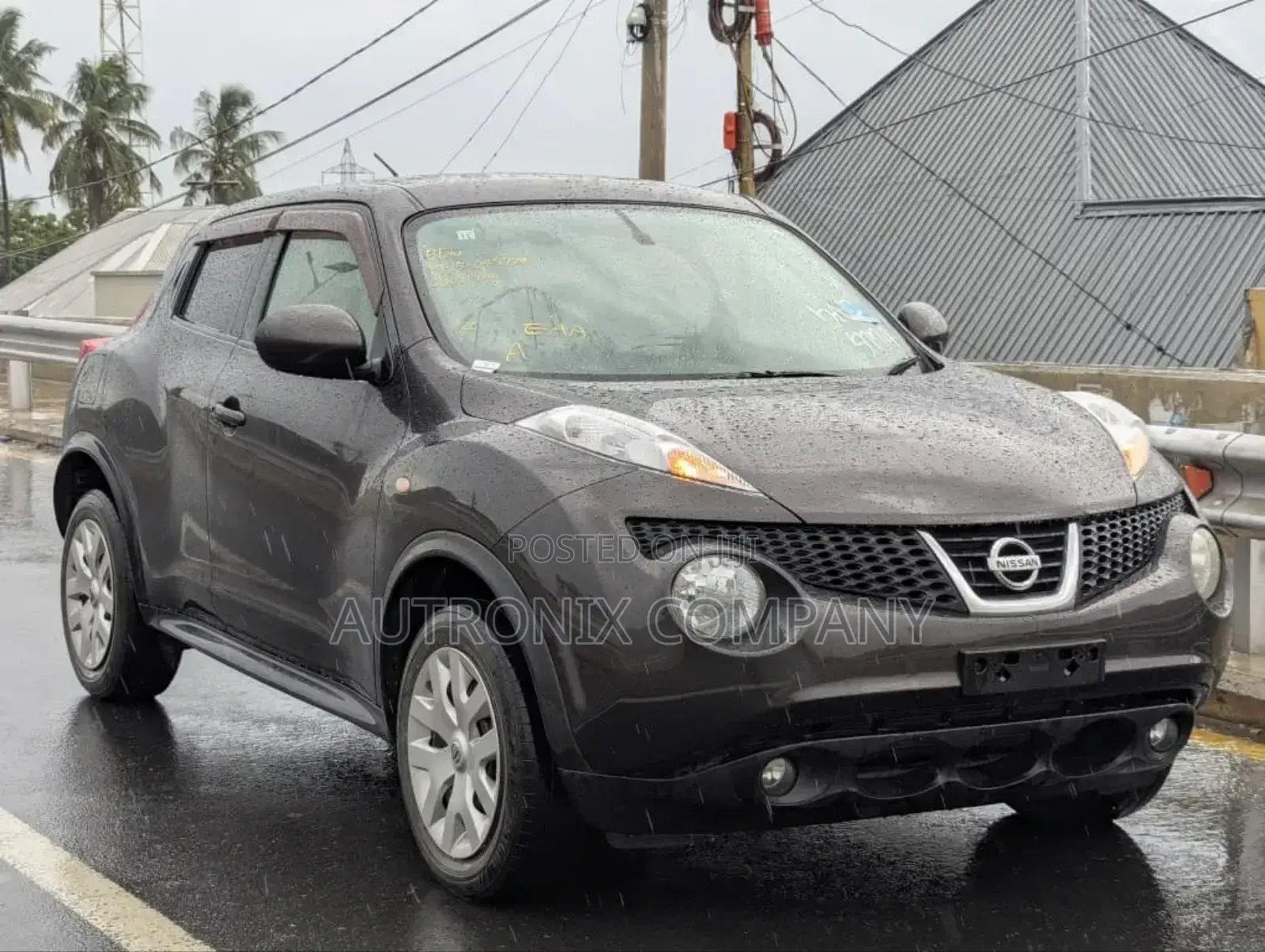 Nissan Juke SV AWD 2011 Gray