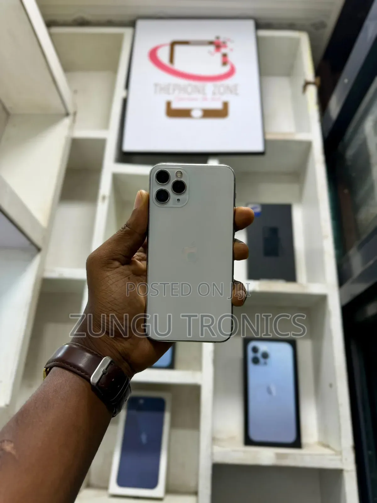 New Apple iPhone 11 Pro 256 GB Green