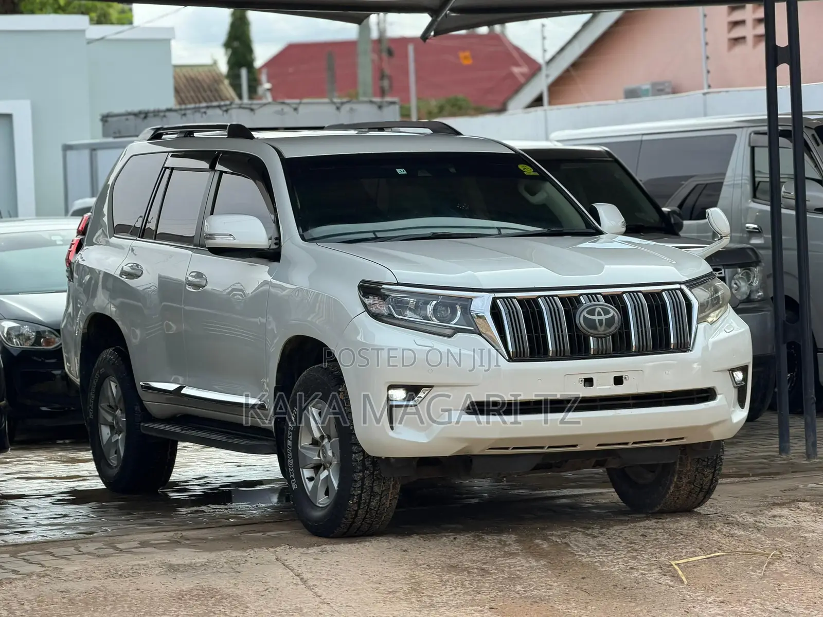 Toyota Land Cruiser Prado 2017 Pearl