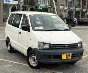 Toyota LiteAce Noah 1999 White