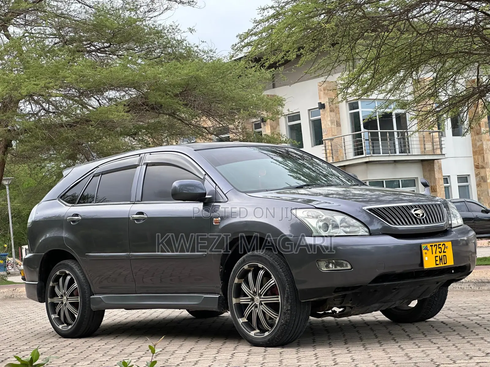 Toyota Harrier 2006 Gray