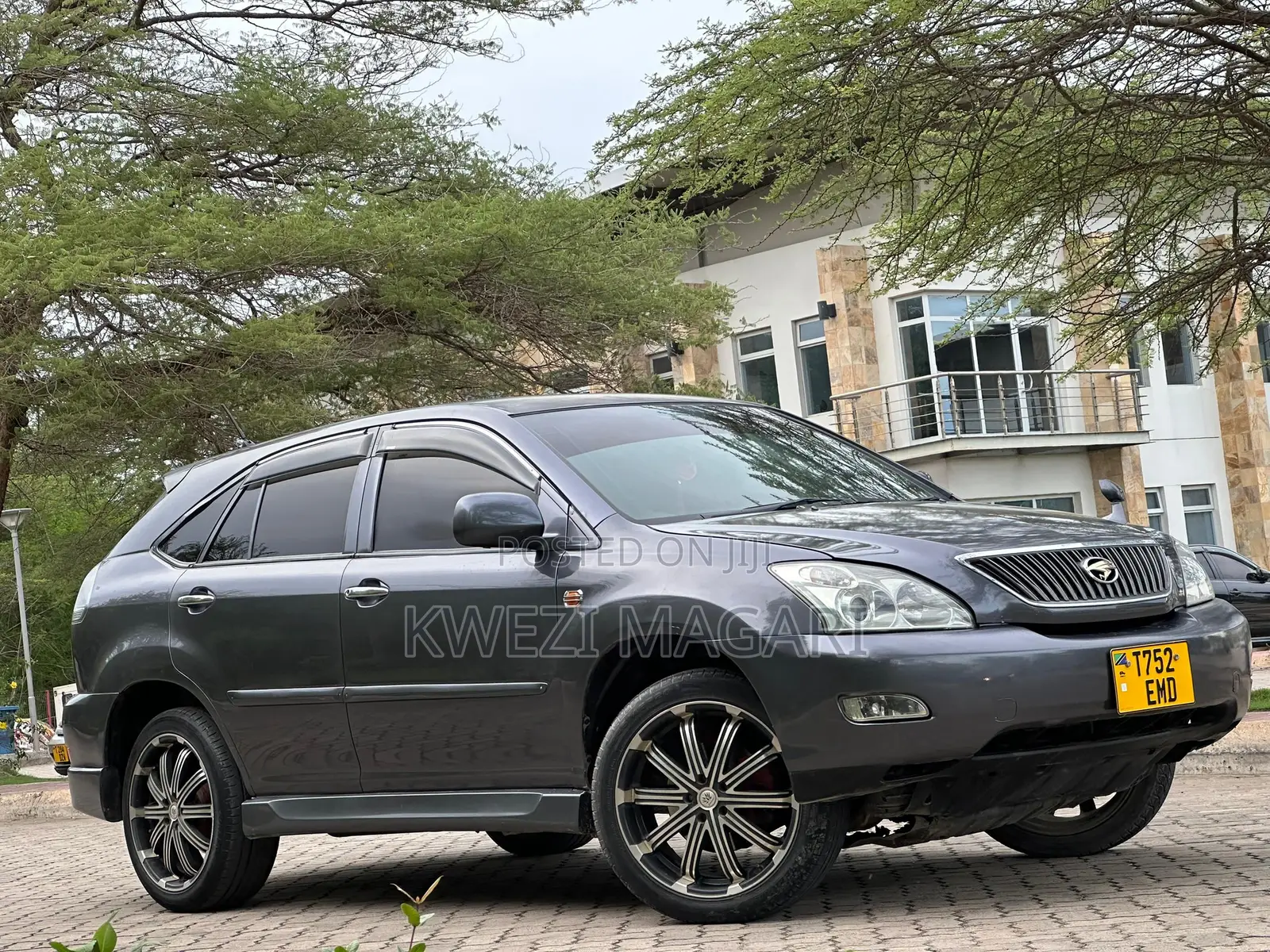 Toyota Harrier 2006 Gray