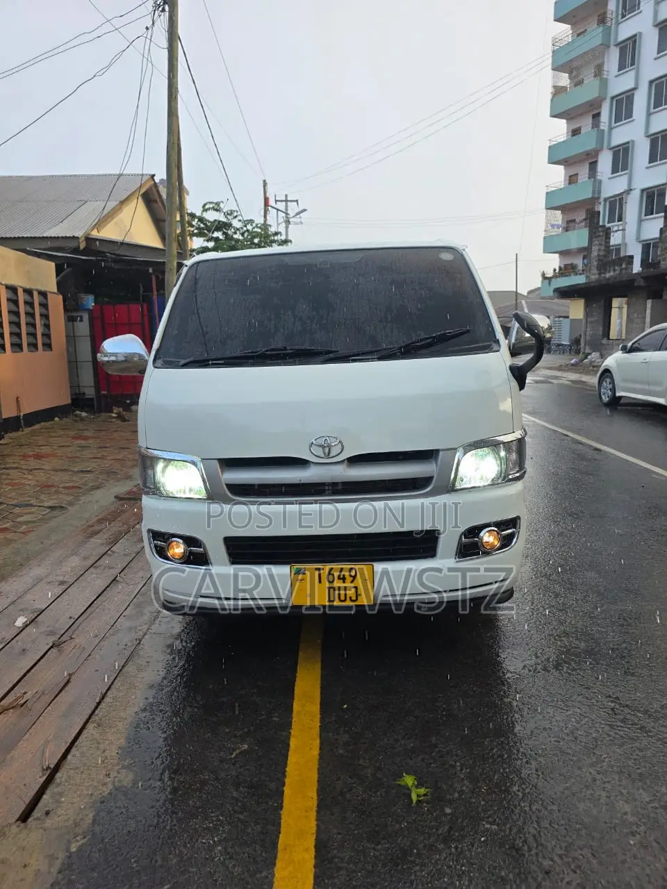 Toyota HiAce 2006 White