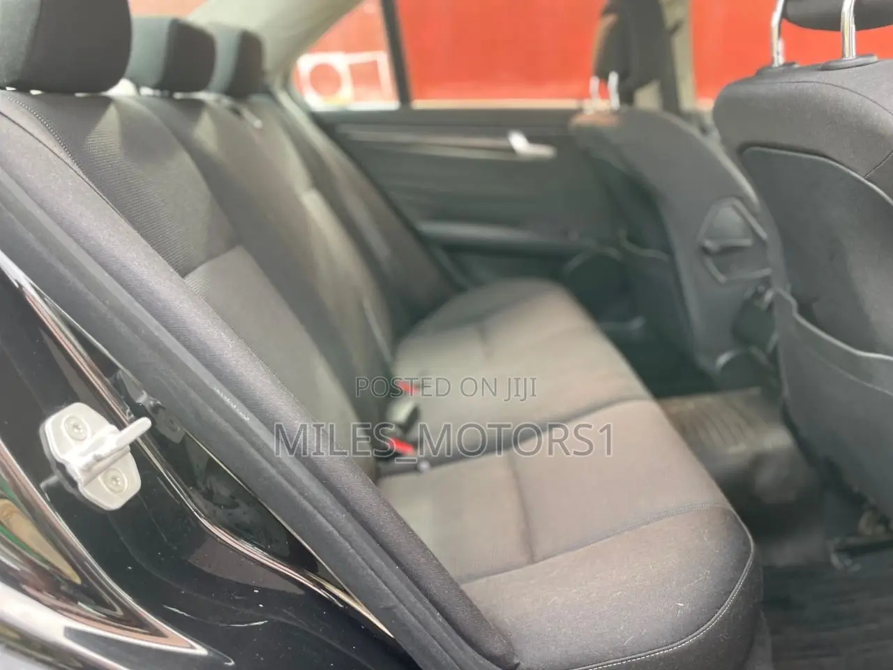Mercedes-Benz C200 2012 Black