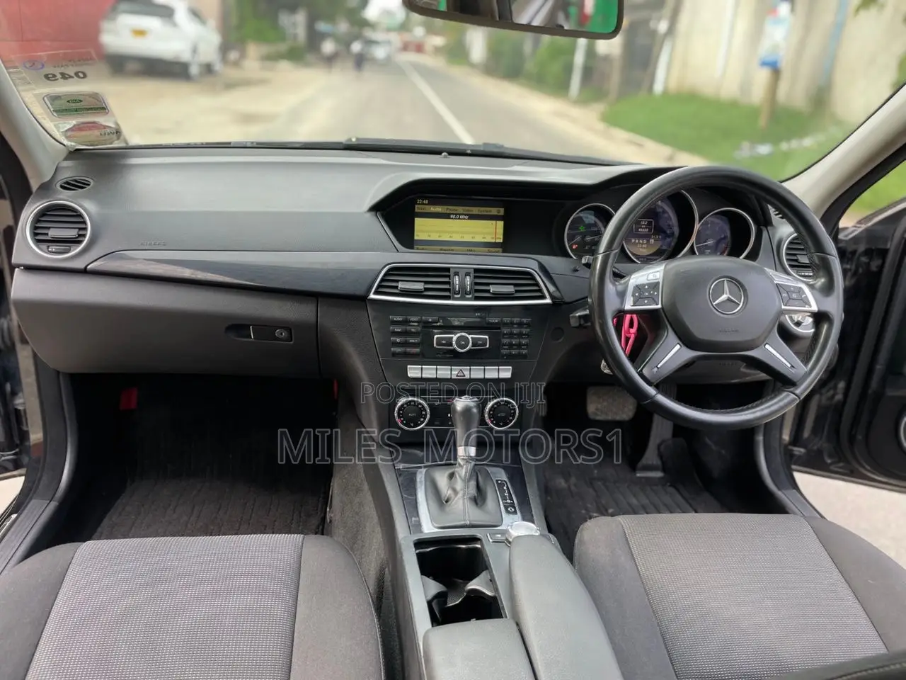 Mercedes-Benz C200 2012 Black