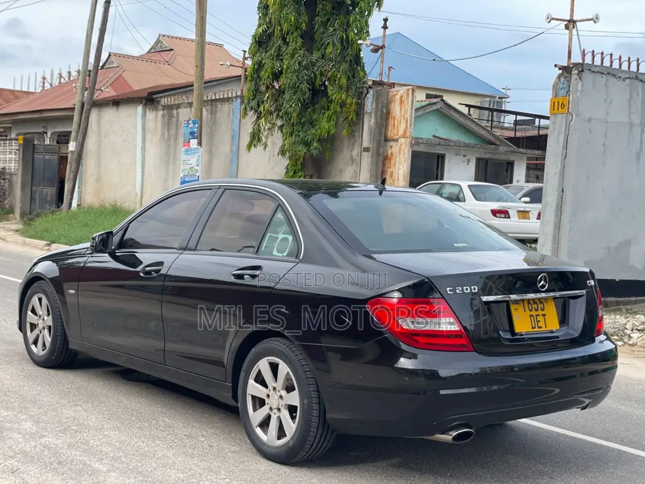 Mercedes-Benz C200 2012 Black