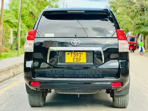 Toyota Land Cruiser Prado 2.7 i 2011 Black