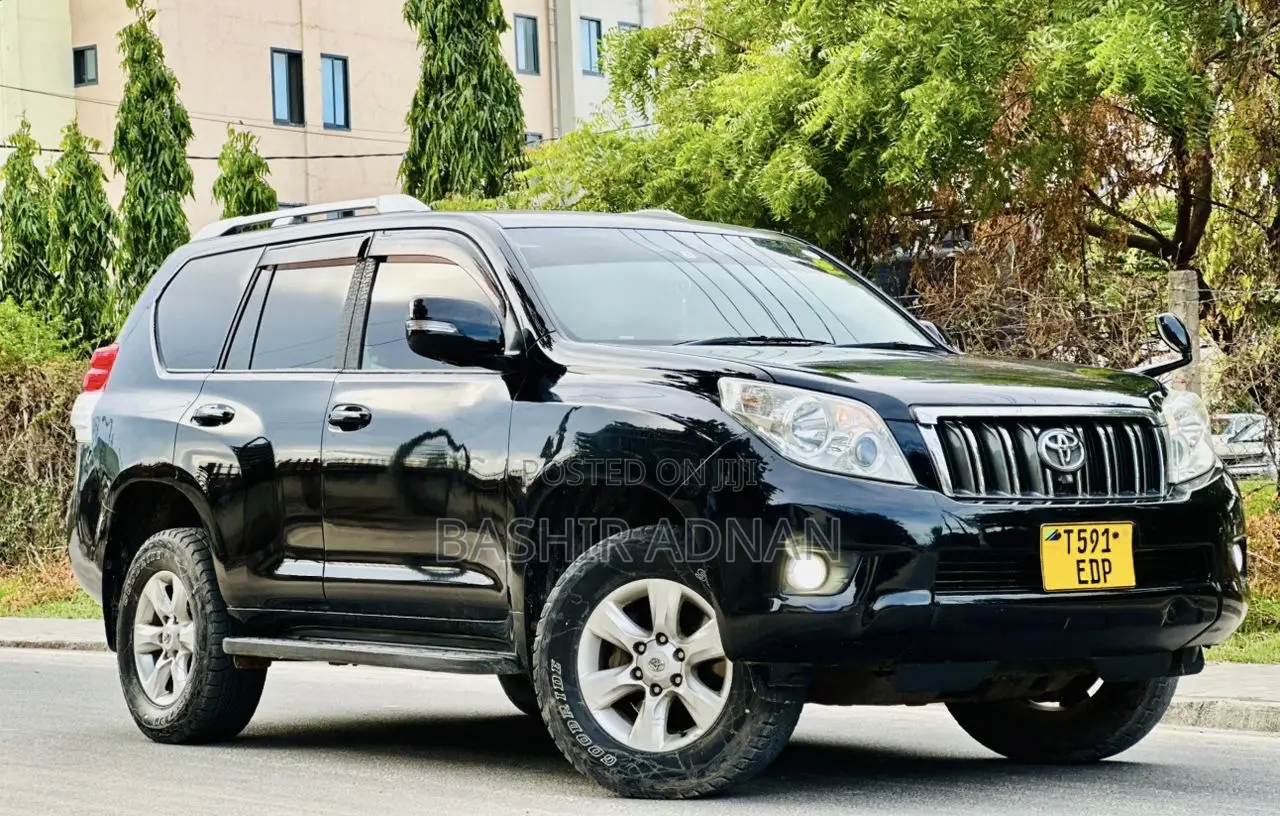 Toyota Land Cruiser Prado 2.7 i 2011 Black