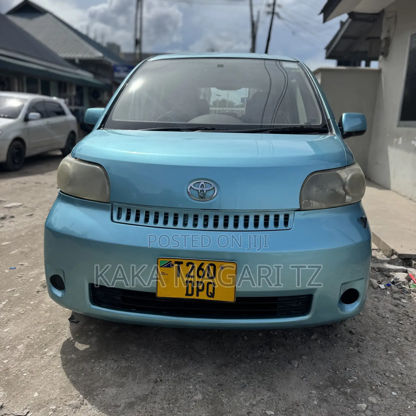 Toyota Porte 2004 Blue