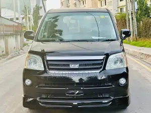 Toyota Noah 2.0 143hp FWD (7 Seater) 2007 Black