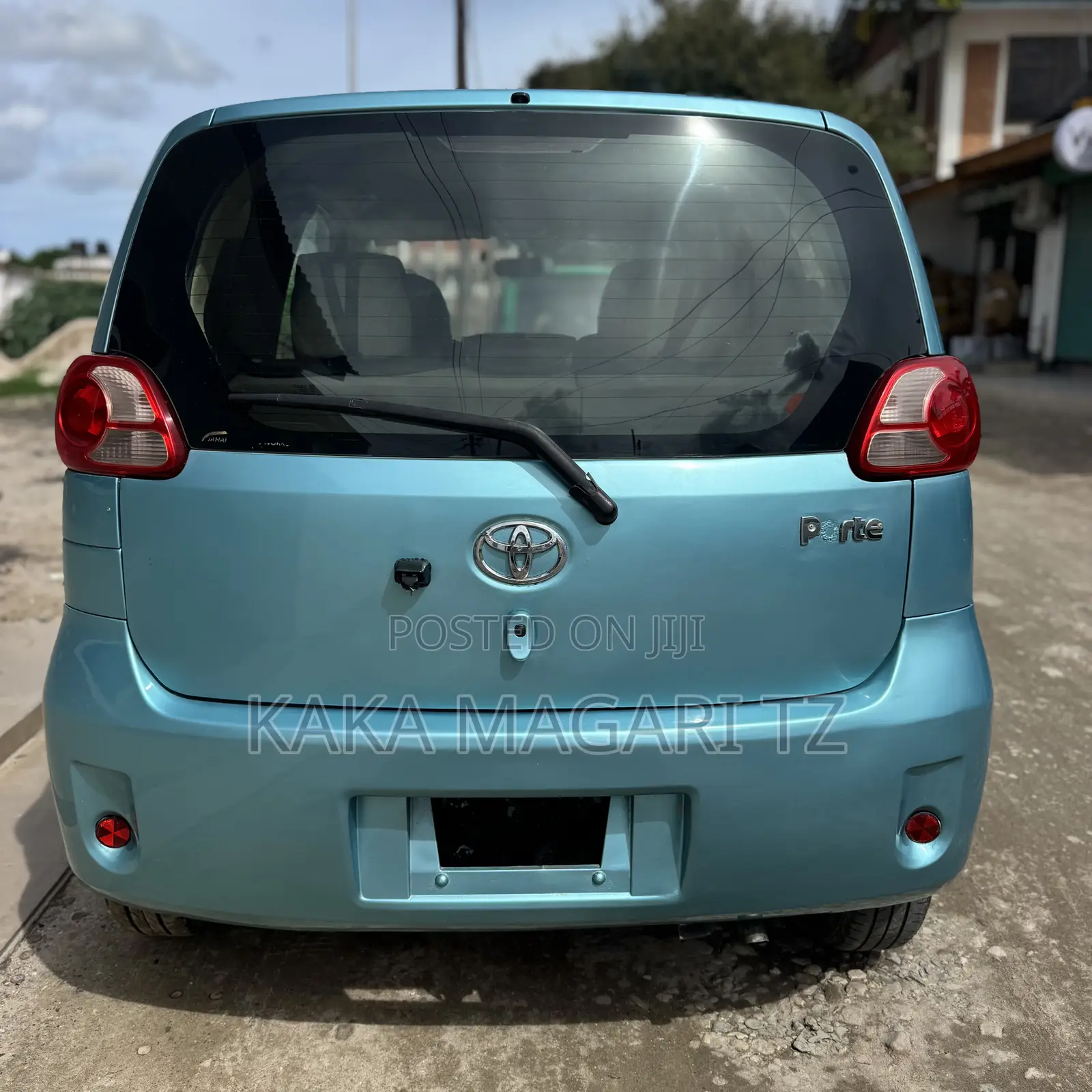 Toyota Porte 2004 Blue