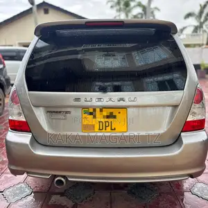 Subaru Forester 2004 Gold
