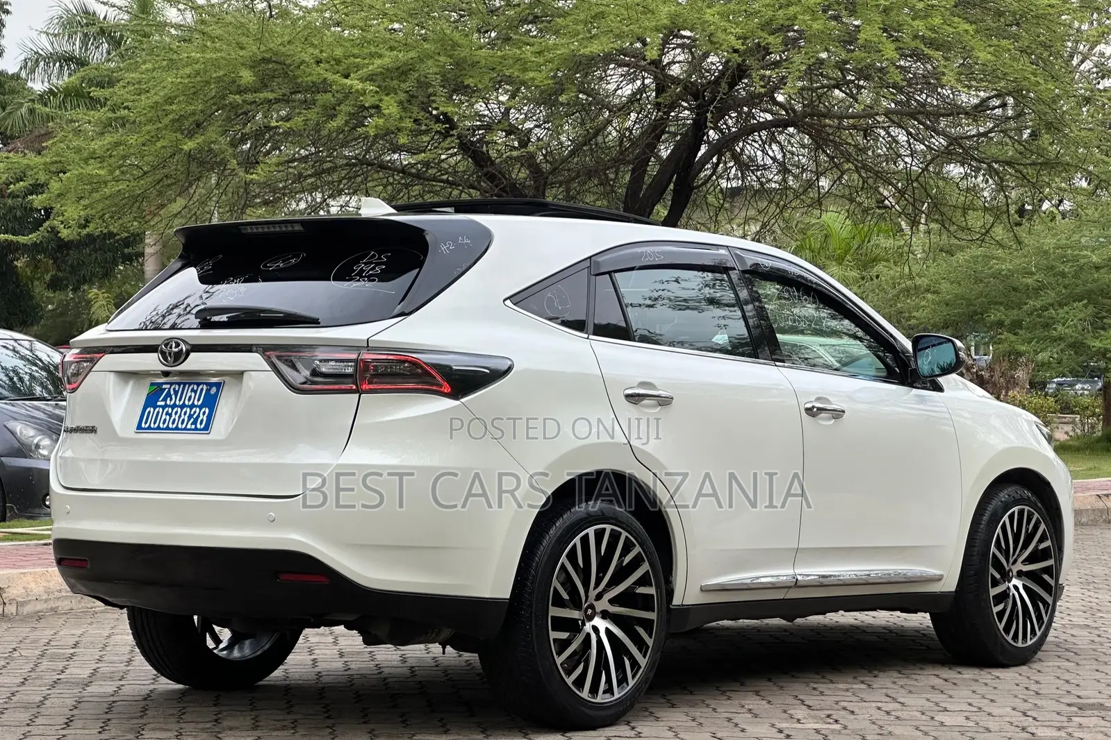 Toyota Harrier 2015 White