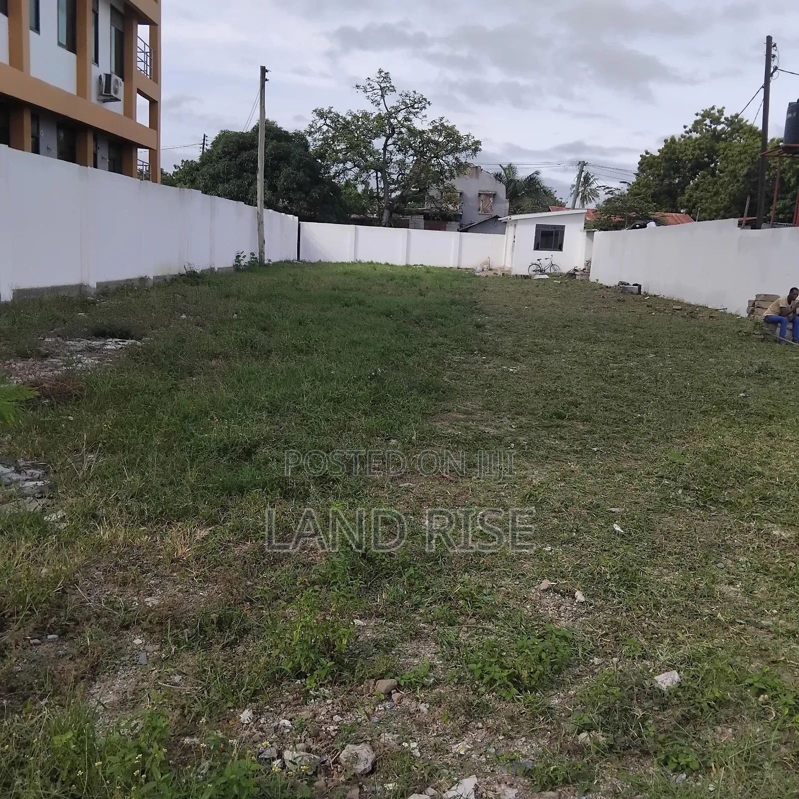 Showroom/ Yard for Rent Bagamoyo Road