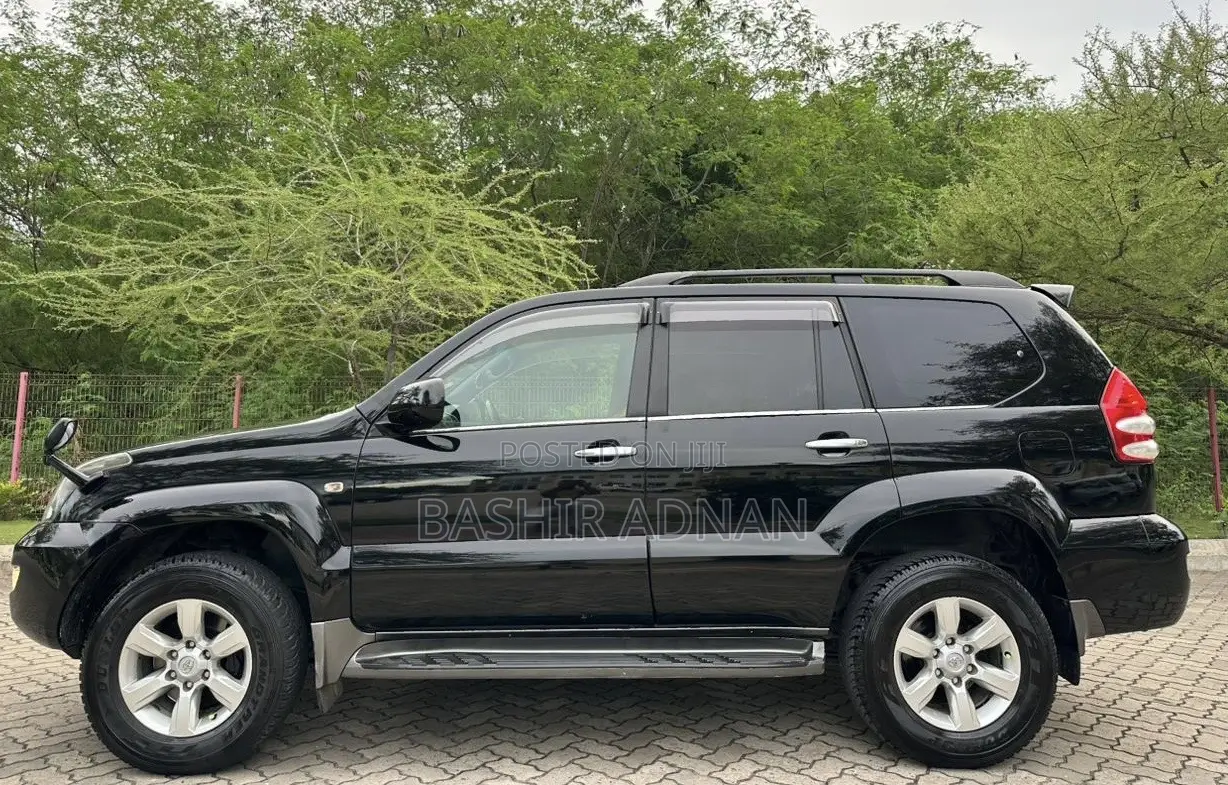 Toyota Land Cruiser Prado 2006 Matt Black