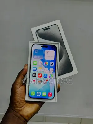 New Apple iPhone 15 Pro Max 256 GB Silver