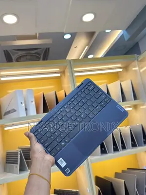 Laptop Lenovo 500e 8GB Intel SSD 128GB