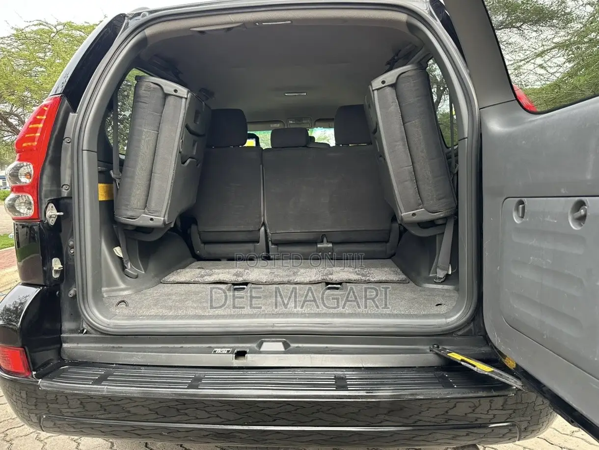 Toyota Land Cruiser Prado 2006 Black