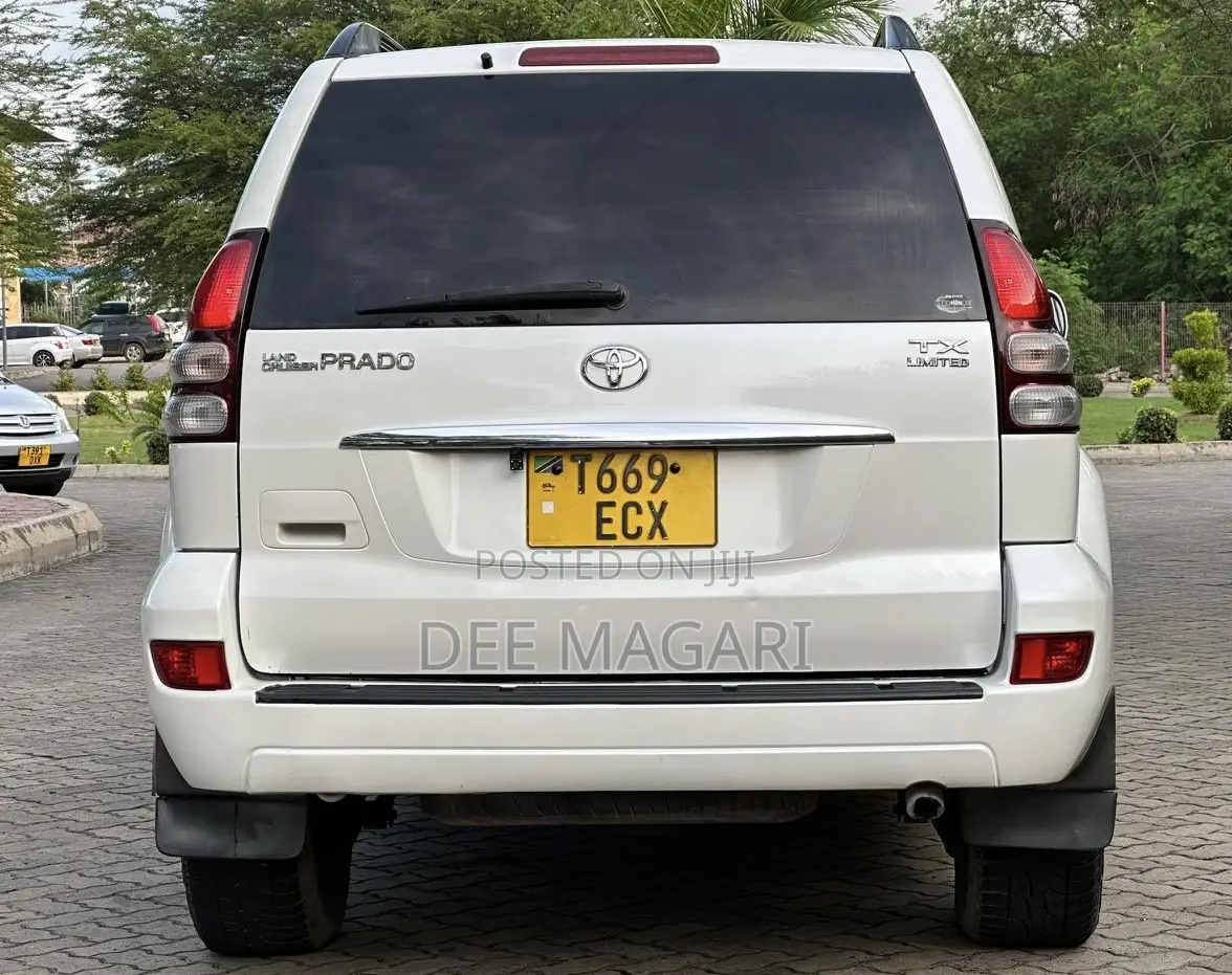 Toyota Land Cruiser Prado 2006 White