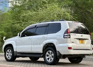 Toyota Land Cruiser Prado 2006 White