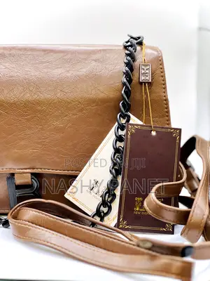 B Lk Fashion Handbag